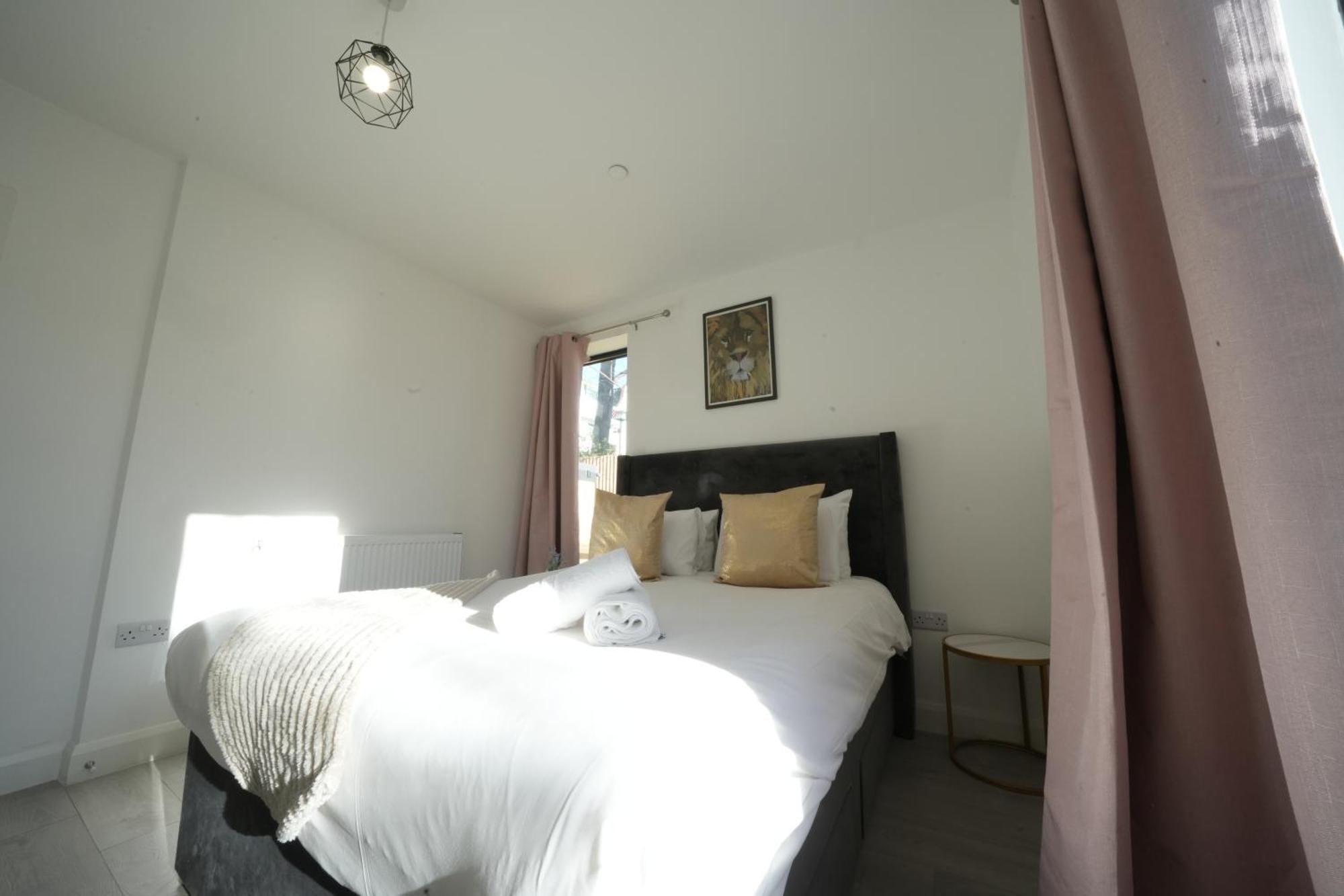 Ealing Broadway Great Stay 7-Minute Walk From The Underground Exterior foto